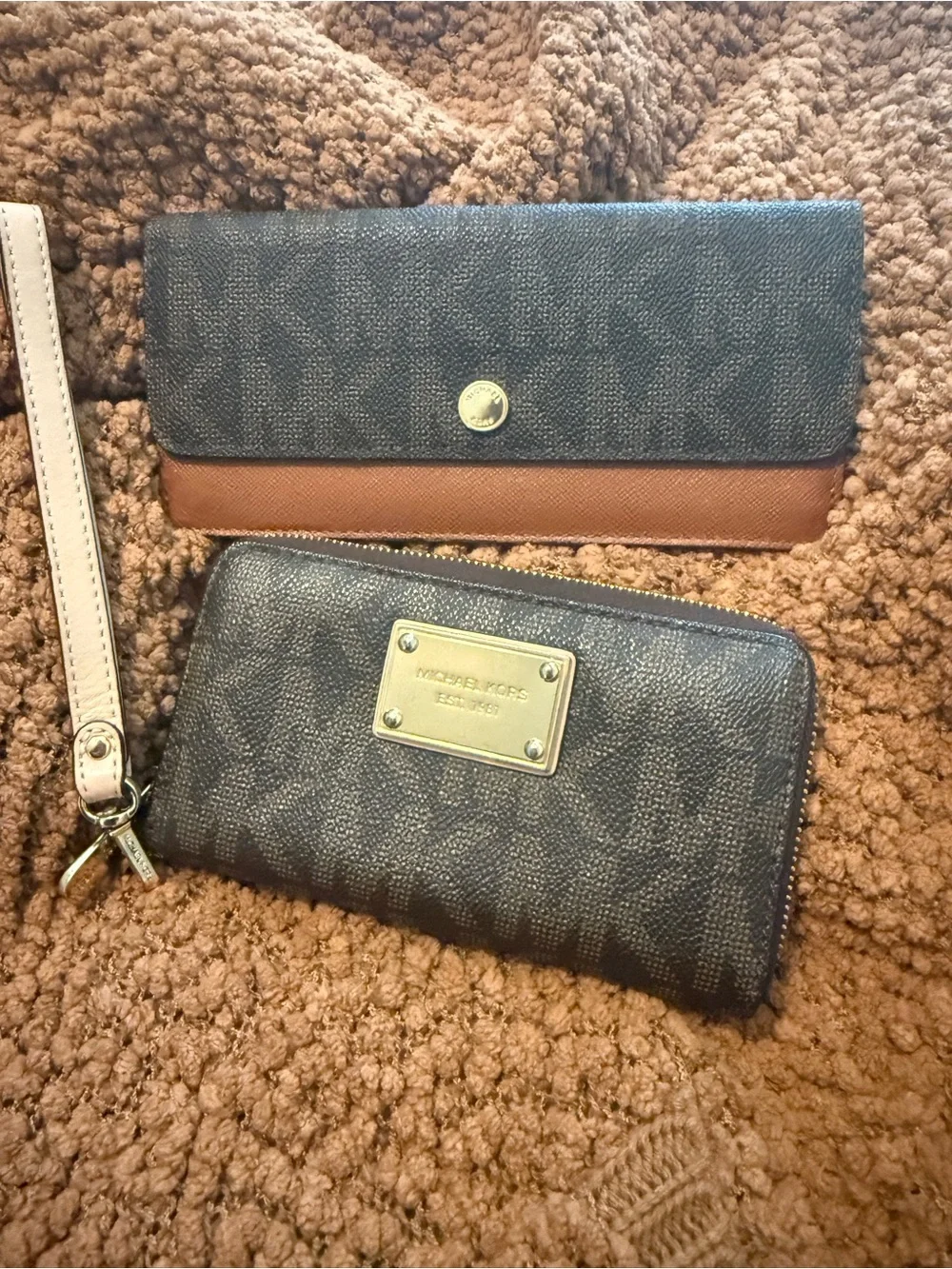 Michael Kors Black and Brown Signature Wallet & Wristlet Set